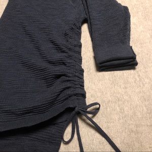 Sweater - drawstring side